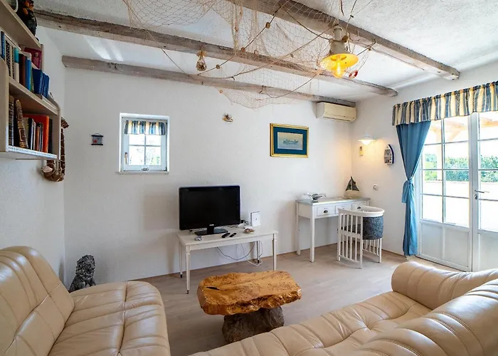 Julijud Ferienhaus *